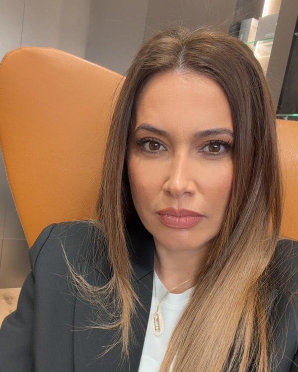 Ana Maria Necșulescu, Co-fondator și Administrator
